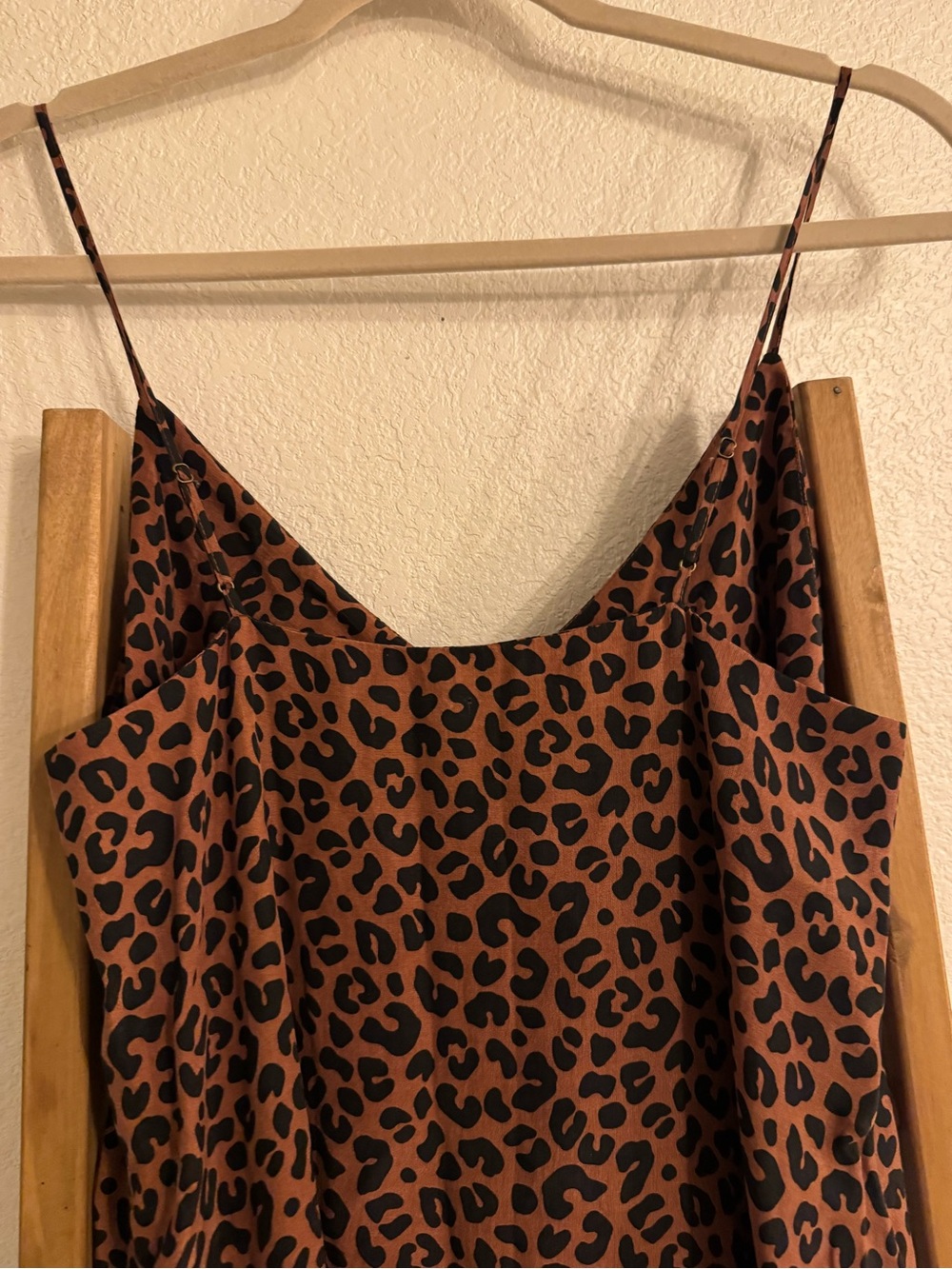 Marine Layer Brown Leopard Slip Midi Dress Adjustable Straps V Neck Size S - Picture 12 of 14